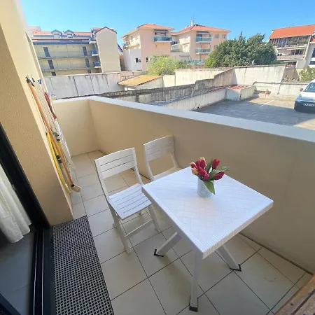 Apartment Centre - T2 Avec Balcon, Parking Securise, Proche Gare, Commerces Et - Fr-1-420-90 *
