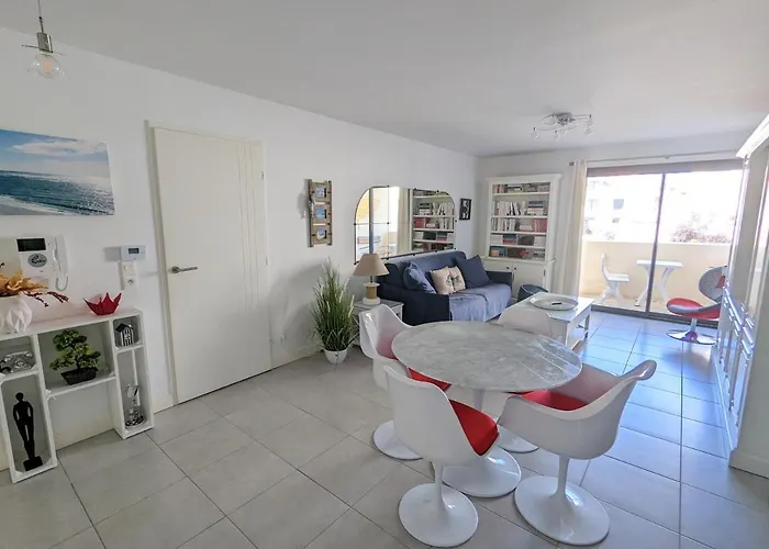 Apartment Centre - T2 Avec Balcon, Parking Securise, Proche Gare, Commerces Et - Fr-1-420-90 Arcachon