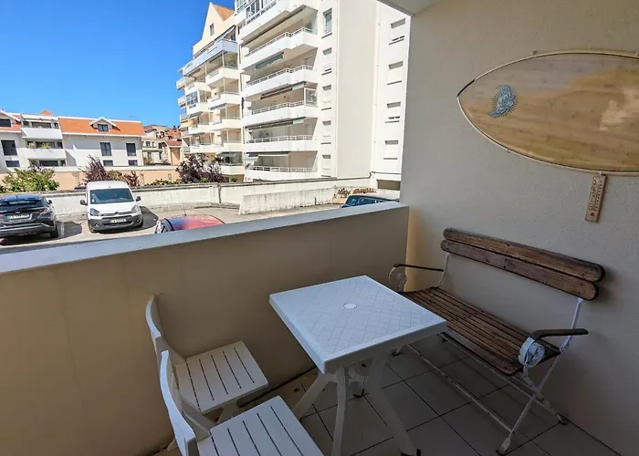 Centre - T2 Avec Balcon, Parking Securise, Proche Gare, Commerces Et - Fr-1-420-90 *