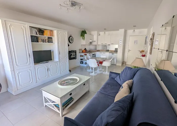 Centre - T2 Avec Balcon, Parking Securise, Proche Gare, Commerces Et - Fr-1-420-90 Arcachon